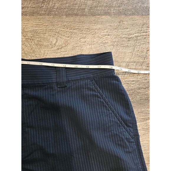 Under Armour Golf Shorts Men's 38 Navy Blue Chino Moisture Wicking Zip Fly 9" - Picture 3 of 5